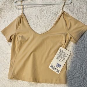 Lululemon Align Cream tee NWT